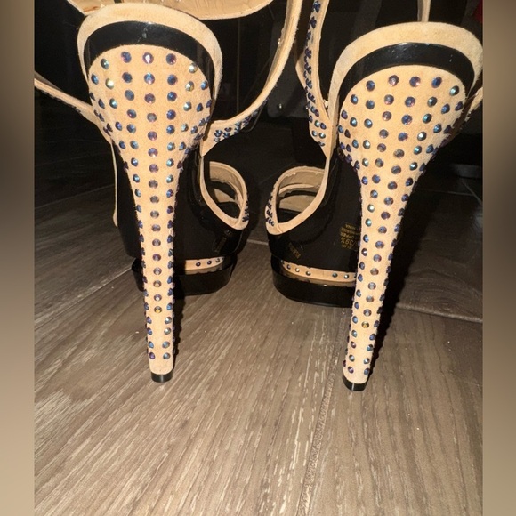 Jessica Simpson Celin Tan Suede/Rhinestone Double
Platform Sandal size 9.5 - Picture 6 of 12